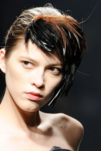 Look 18